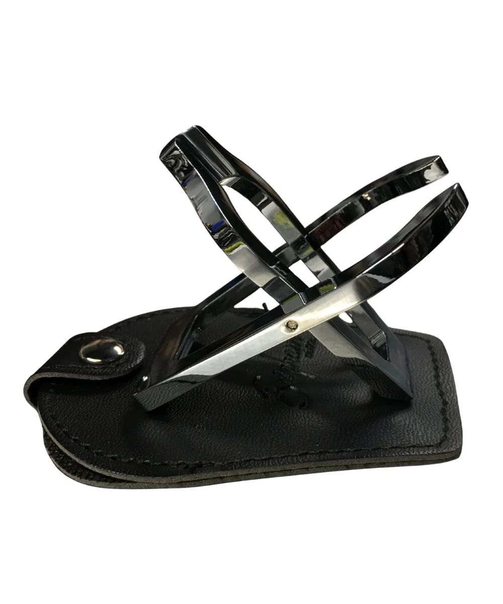 Brigham Metal Pipe Stand